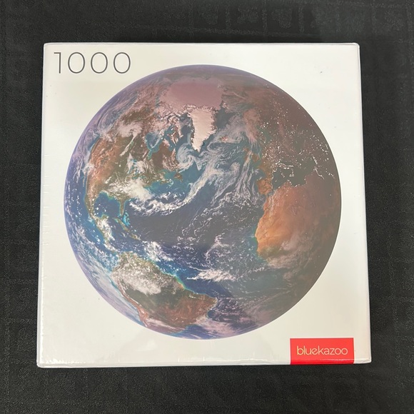 Bluekazoo 1,000-Piece Circle Earth Jigsaw Puzzle NWT - Picture 4 of 5